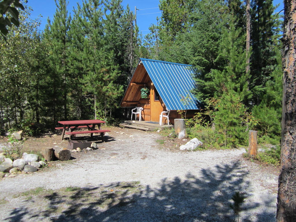 Blue River Cabins & Campgrounds ภายนอก รูปภาพ